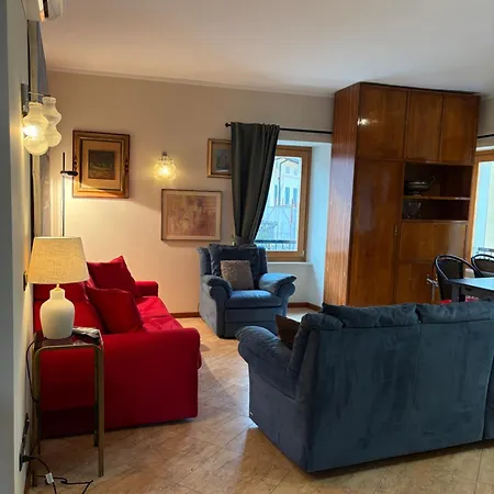 아파트 Luxury Square 시르미오네