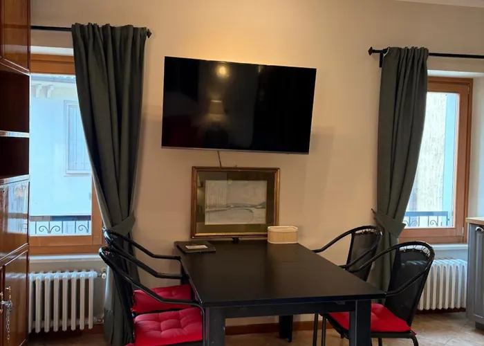 Luxury Square 아파트 *